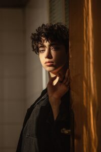 積立NISAで1万円を投資するのはもったいないのか？