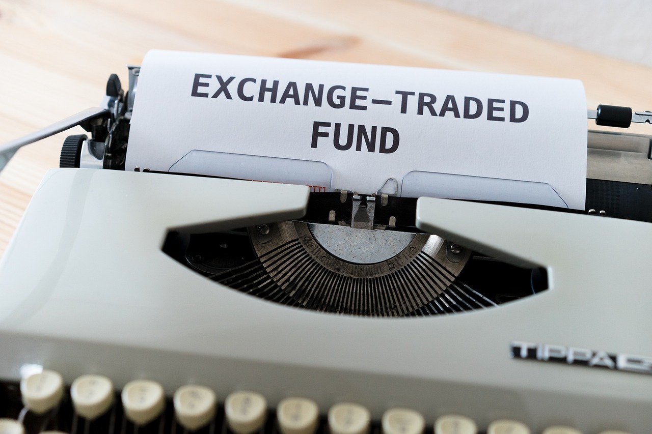 ETFを1万円から購入する方法とは？