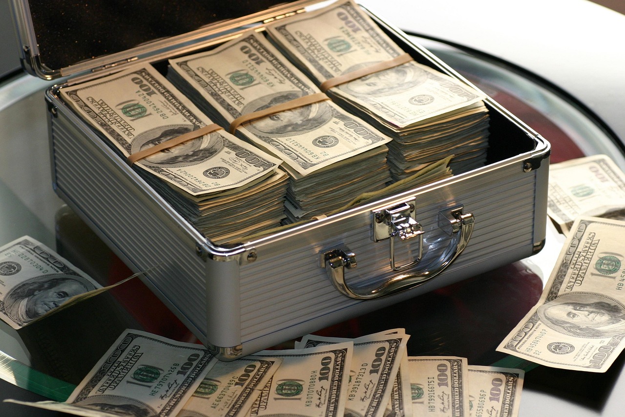 節約のために1万円を投資する方法は？