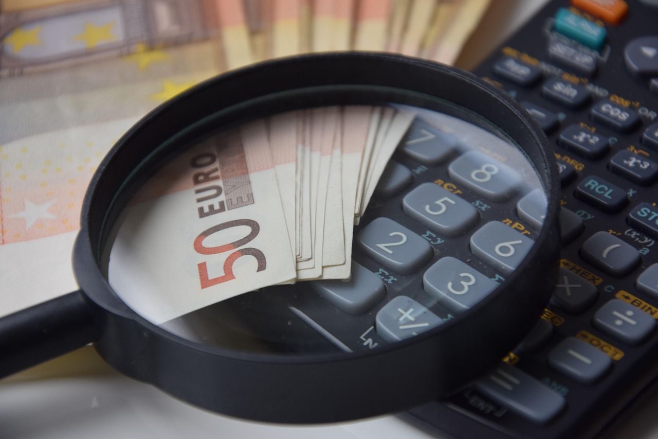 月1万の余剰資金を使った計算シートの作成方法は？