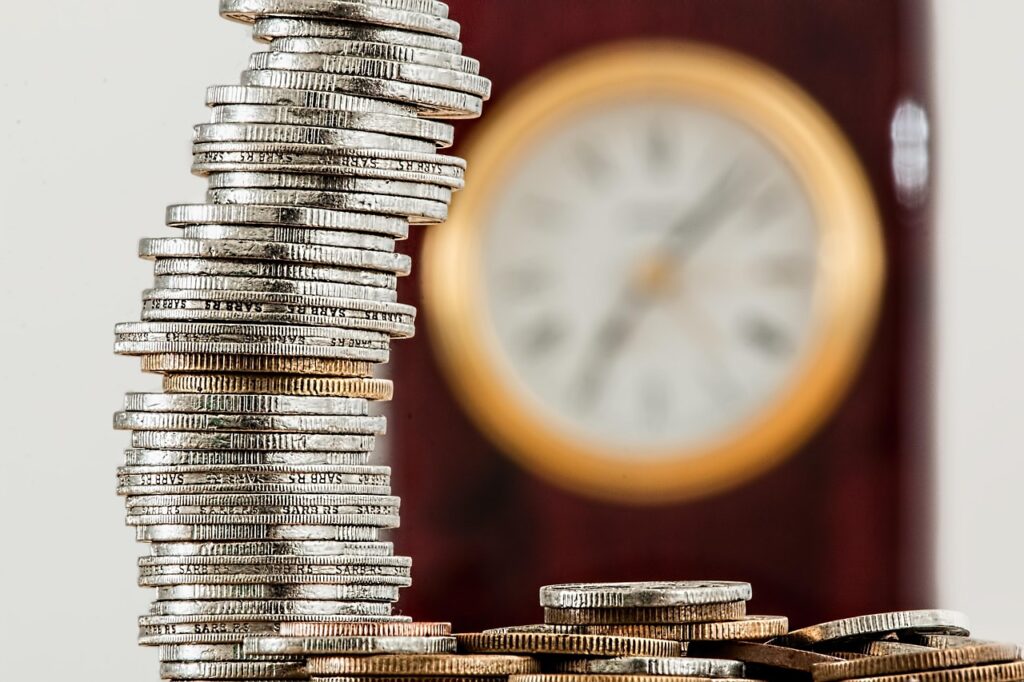 月1万円の長期投資はいつから始めるべき？
